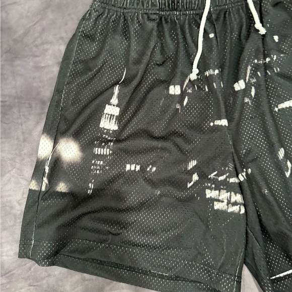 Authentic Eric Emmanuel Black City Skyline Shorts - Picture 5 of 7